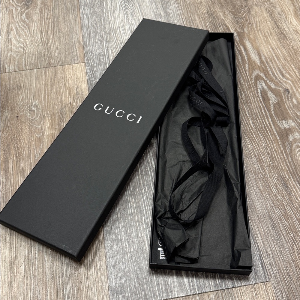 Gucci Black Paper Gift Bag and Slim Scarf or Tie Box - Picture 2 of 3
